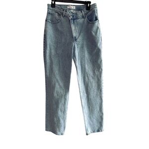 Abercrombie & Fitch the 90’s ulta Highrise straight leg jeans 30/10 curve love
